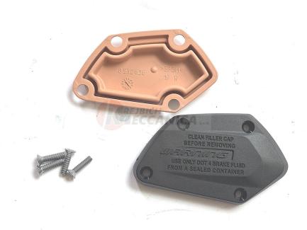 Set of caps, fluid reservoir, brakes