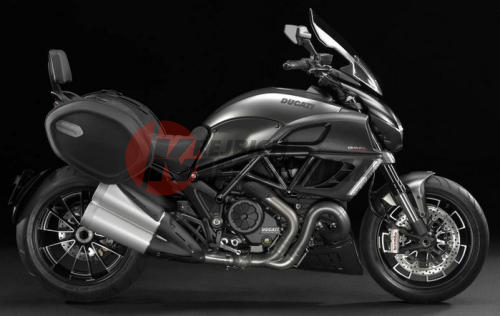 Diavel Strada (2013)