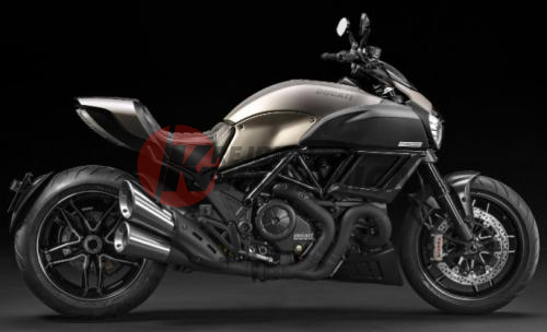 Diavel Titanium (2015)